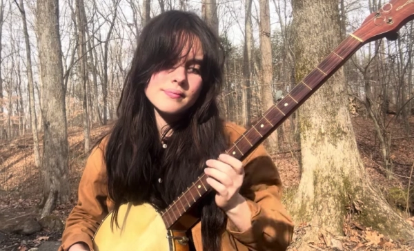 YouTube ігнорує ШІ-підробки: музикантка бореться з плагіатом за публічний домен