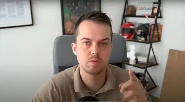 ГОЛОВНА 27 Аналітик прогнозує: чи чекає на біткоїн раптовий стрибок курсу найближчим часом?