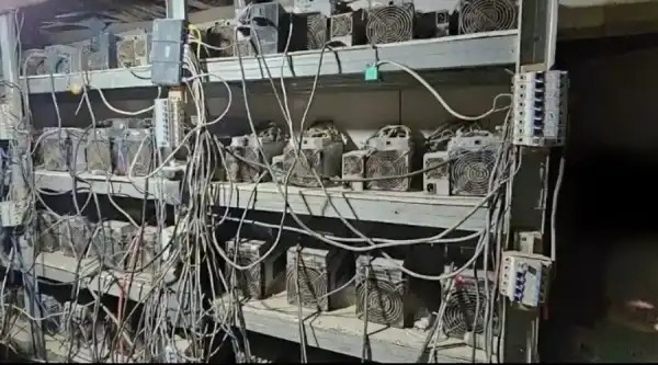 Українські майнери облаштували потужну криптоферму в гаражі: деталі нелегального бізнесу 3