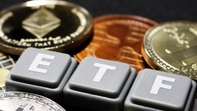 Інституціонали виводять кошти із крипто-ETF