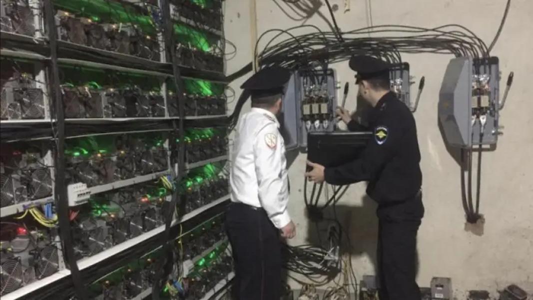Майнинг-ферма в сарае скрытно вернула электроэнергетику на 6 млн рублей…