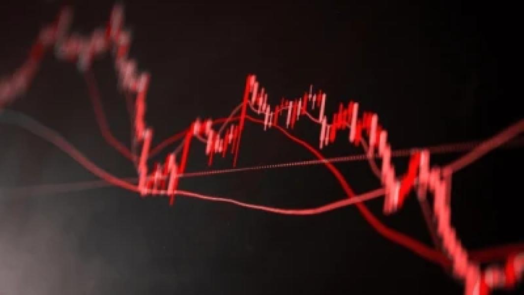 Біткоїн під загрозою: $1 млрд ліквідацій за добу