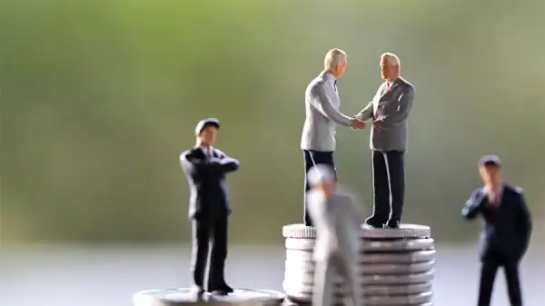 Рекорди біткоїну та ефіру: як відреагували акції найбільших криптокомпаній –…